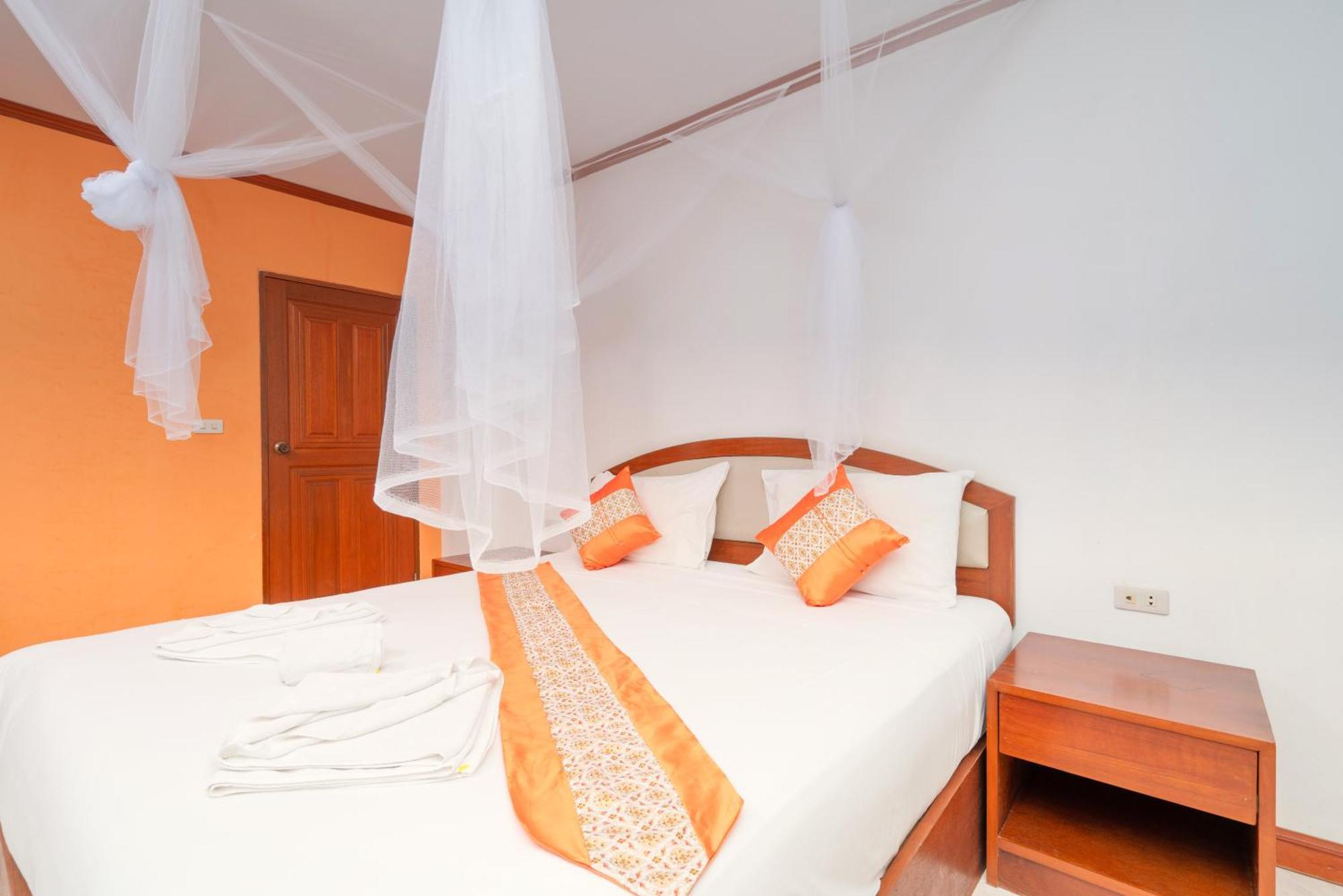 Sai Rougn Residence - Sha Extra Plus Patong Pokoj fotografie